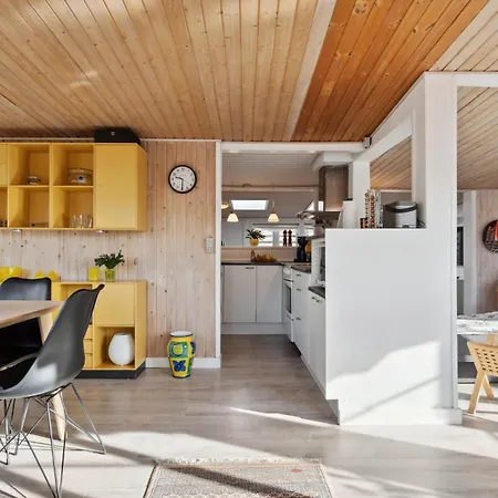 Tatil Evi Cozy In Bjert With Wifi